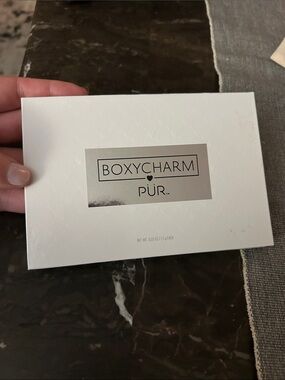 BoxyCharm PUR